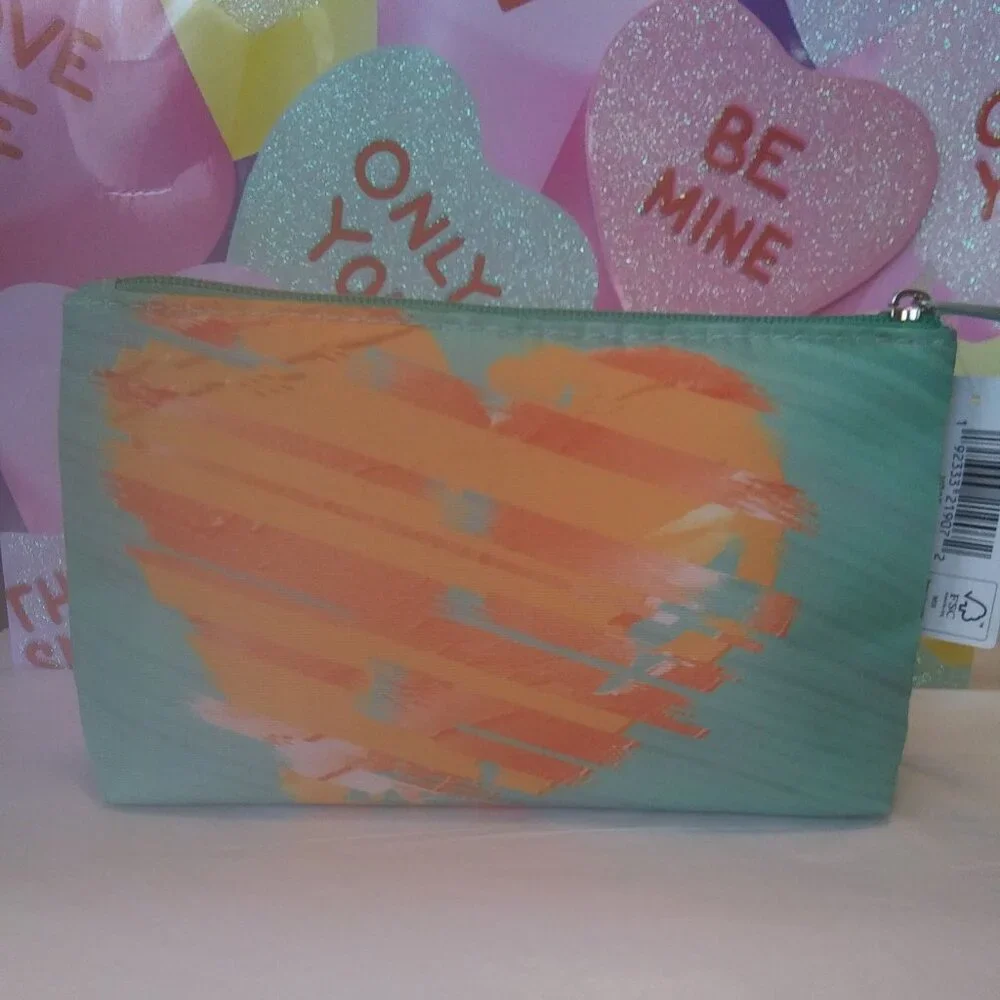 Clinique Makeup Bag /w Gift Set- Quickliner, Mascara, Cleanser- NWT